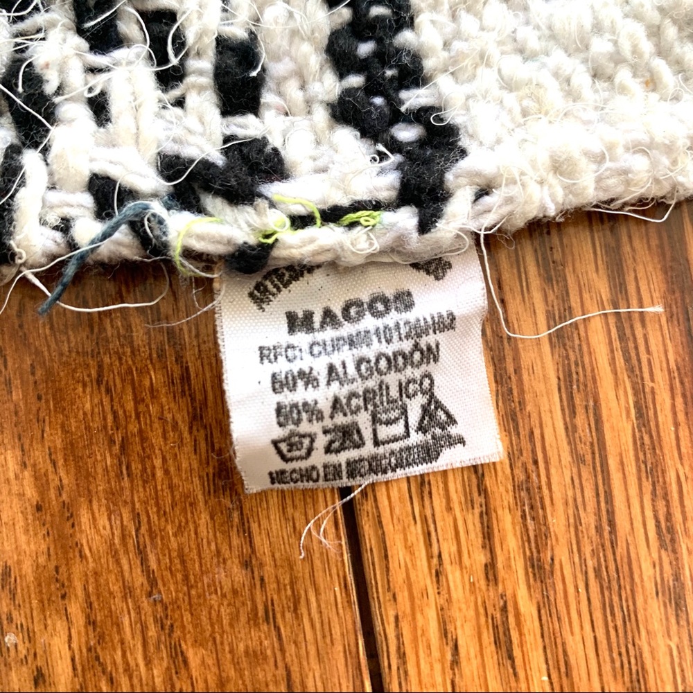 NEW authentic Mexican handmade rug blanket - Picture 6 of 6